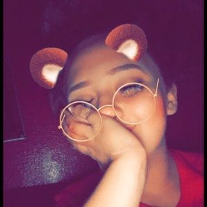 Meet your Posher, Kylee