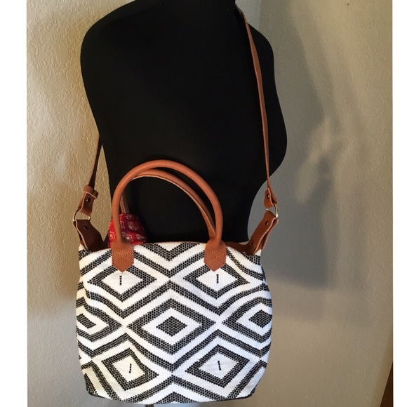 ...Aztec Shoulder Bag - Picture 5 of 5