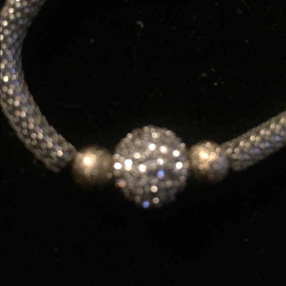Silver stretch bracelet with pave balls - Picture 4 of 4