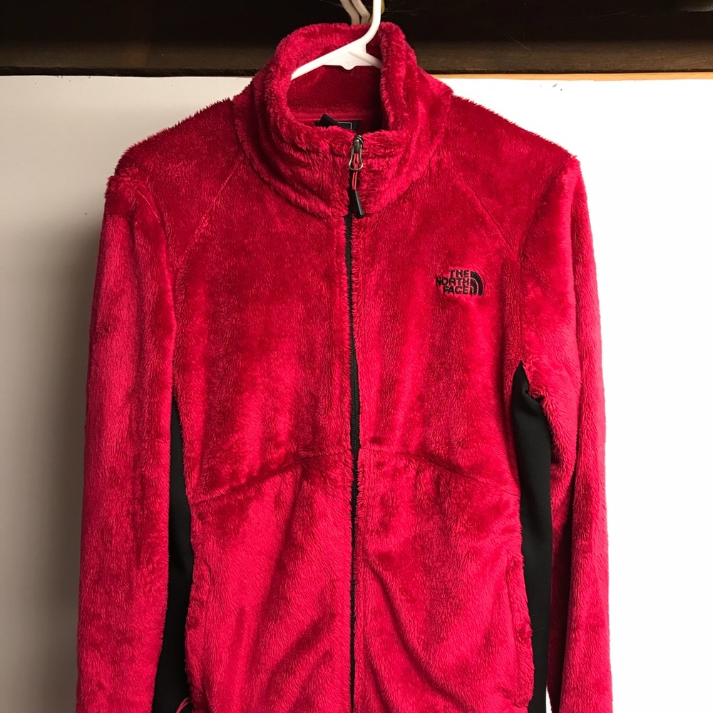 Woman’s Hot Pink North Face Fleece