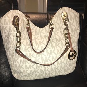 Michael Kors purse
