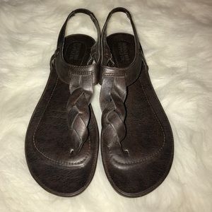 Mossimo brown thong sandals
