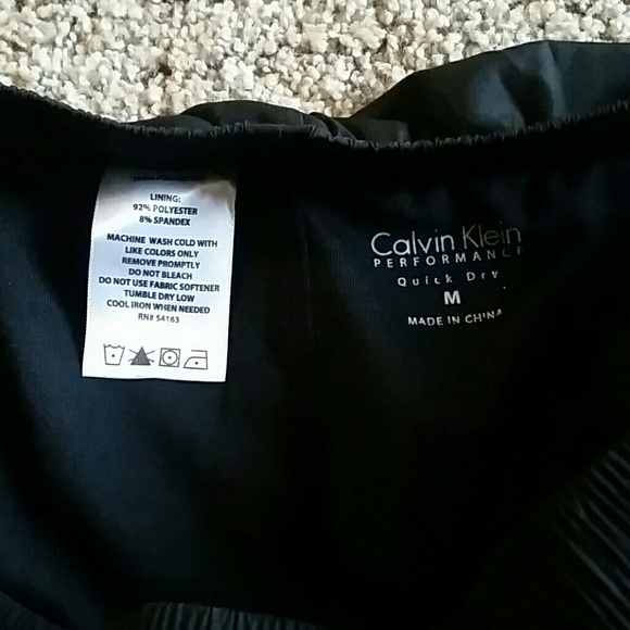 Calvin Klein running shorts - Picture 4 of 4