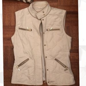 ZARA white vest with gold zipper ZARA white vest with gold zipper