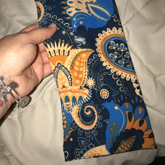UNICORN ALERT! BNWT TC LLR leggings! *small flaw - Picture 3 of 6