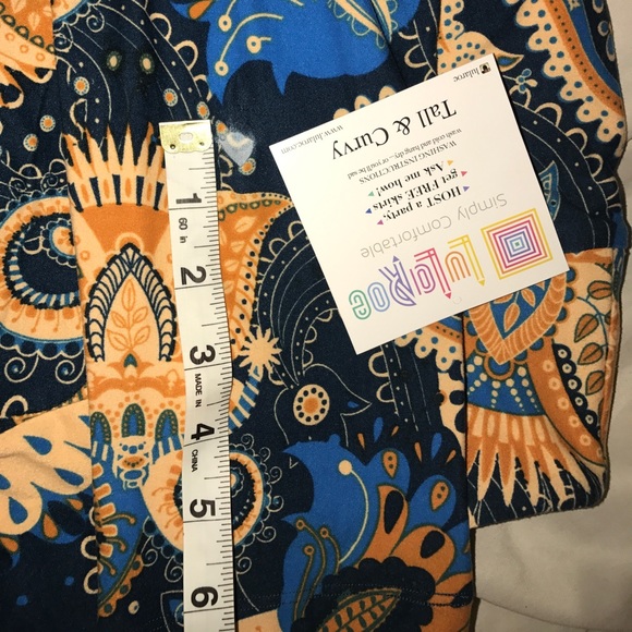 UNICORN ALERT! BNWT TC LLR leggings! *small flaw - Picture 6 of 6