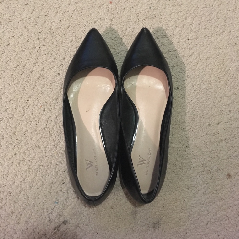 FINAL OFFER & LAST CHANCE! Pointed toe black flats