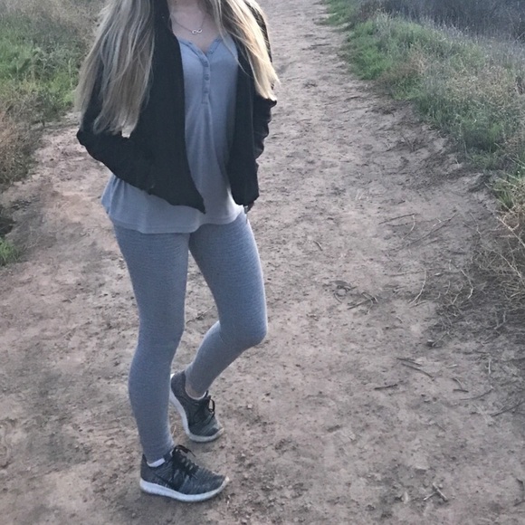 Brandy Melville soft multi gray yoga pant/leggings - Picture 1 of 4