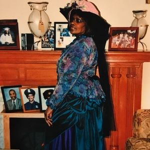 Meet your Posher, Roxie