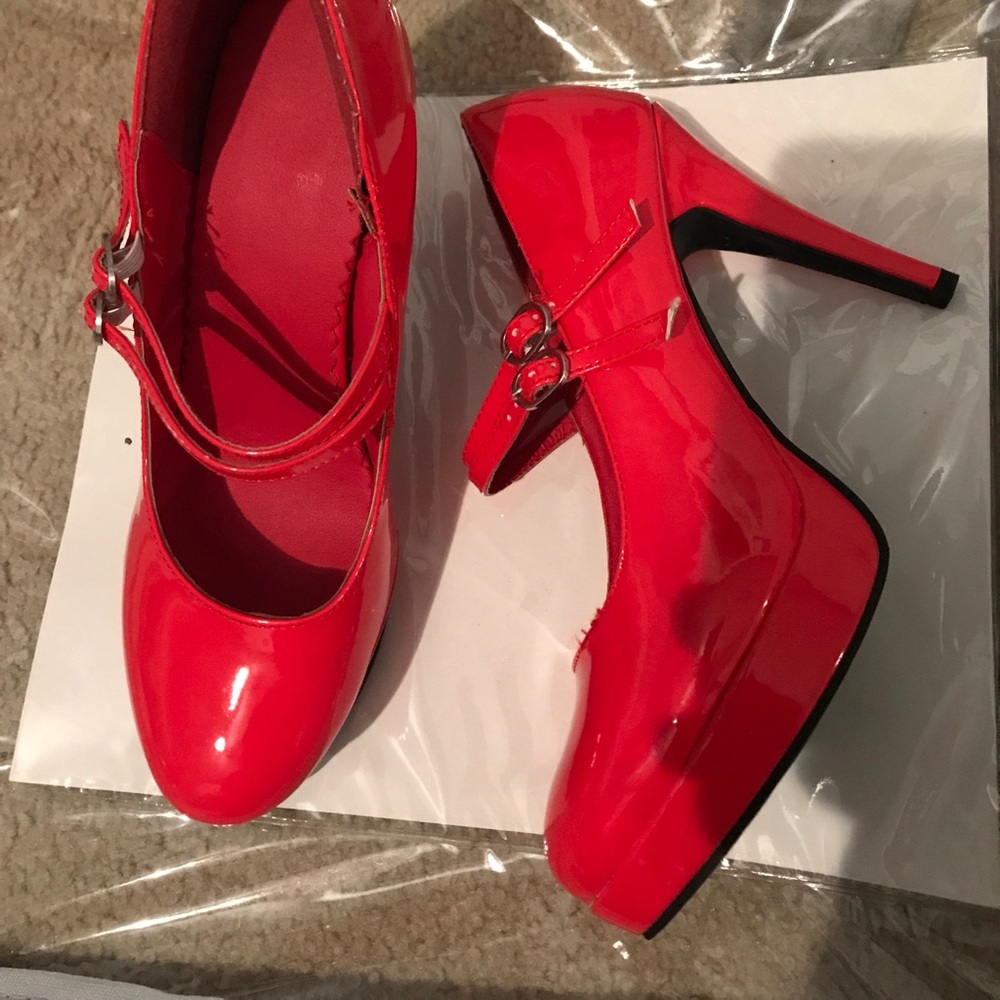 Red Mary Jane Platform heels