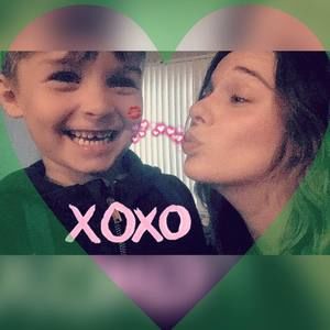 Meet your Posher, Kendra