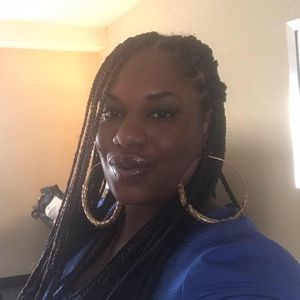 Meet your Posher, Lynette