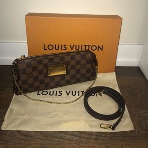 100% AUTHENTIC Louis Vuitton Eva Clutch