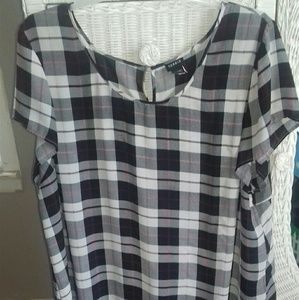 Torrid size 4 top