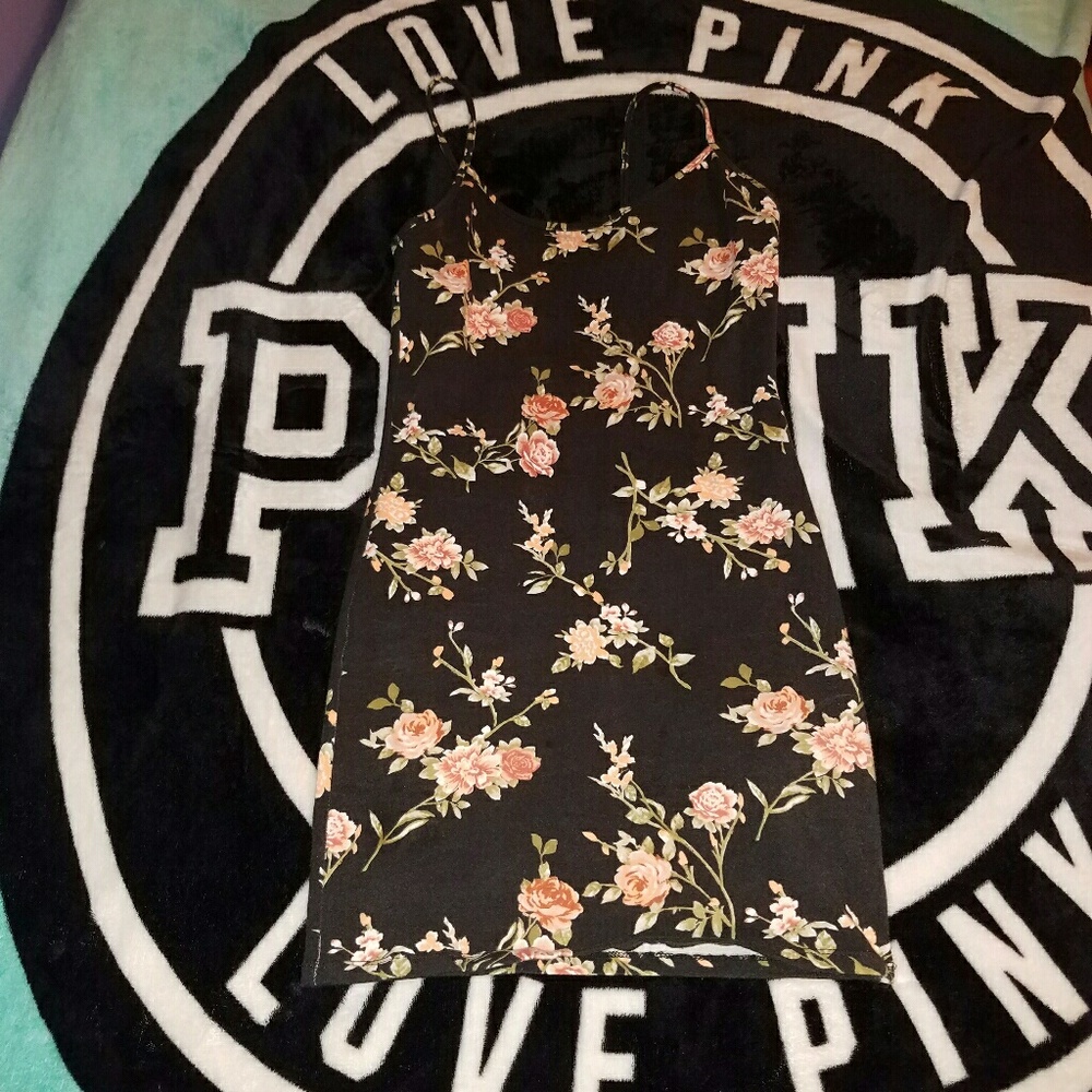 Forever 21 XS Floral Dress