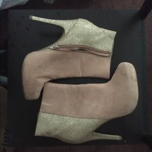 Nude champagne gold glitter heel ankle boot size 9 Nude champagne gold glitter heel ankle boot size 9