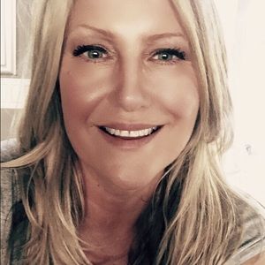 Meet your Posher, Mary claire