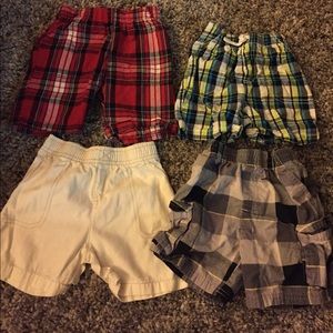 Bundle of 4 boys 24M shorts different brands