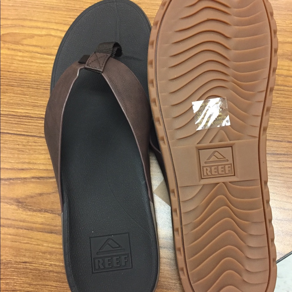 Brand New Reef flip flops
