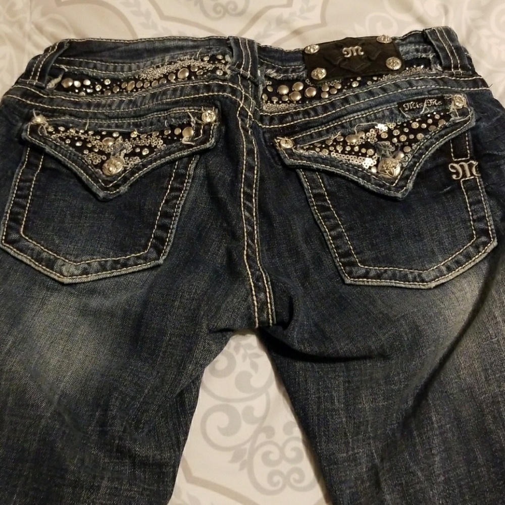 Miss Me Capri Jeans