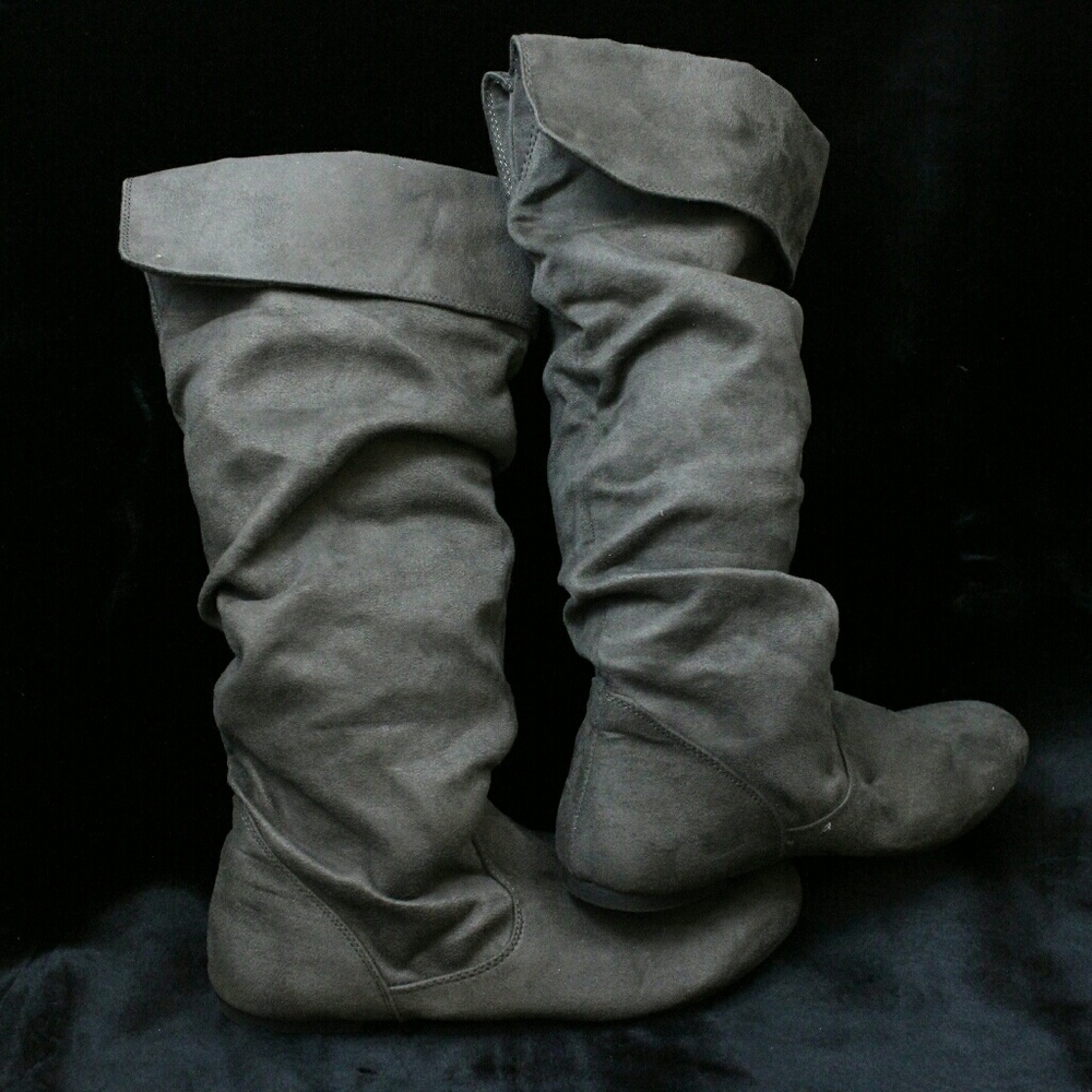 Grey boots