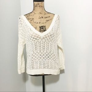 Hollister White Sweater Size Large