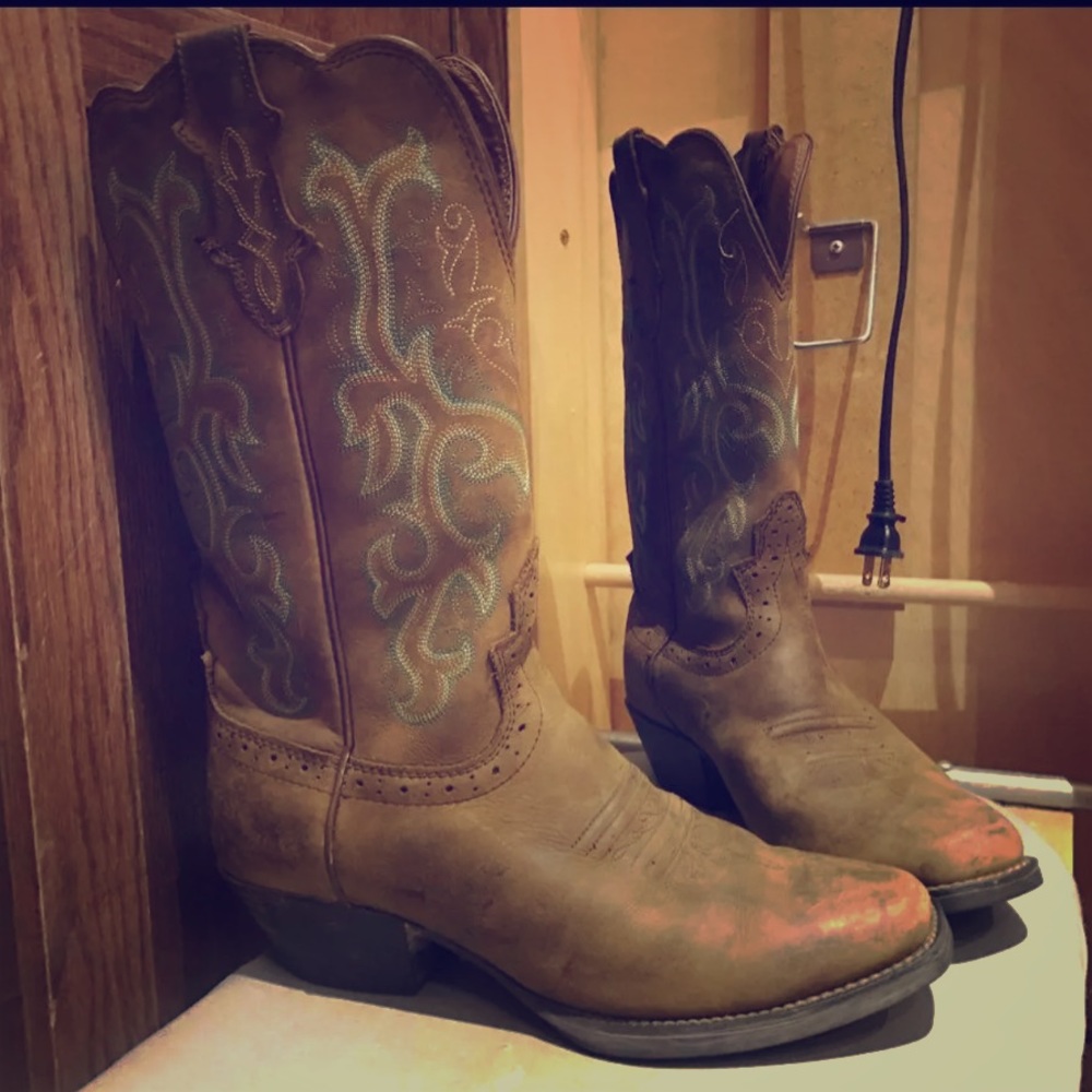 Women's cowgirl boots !