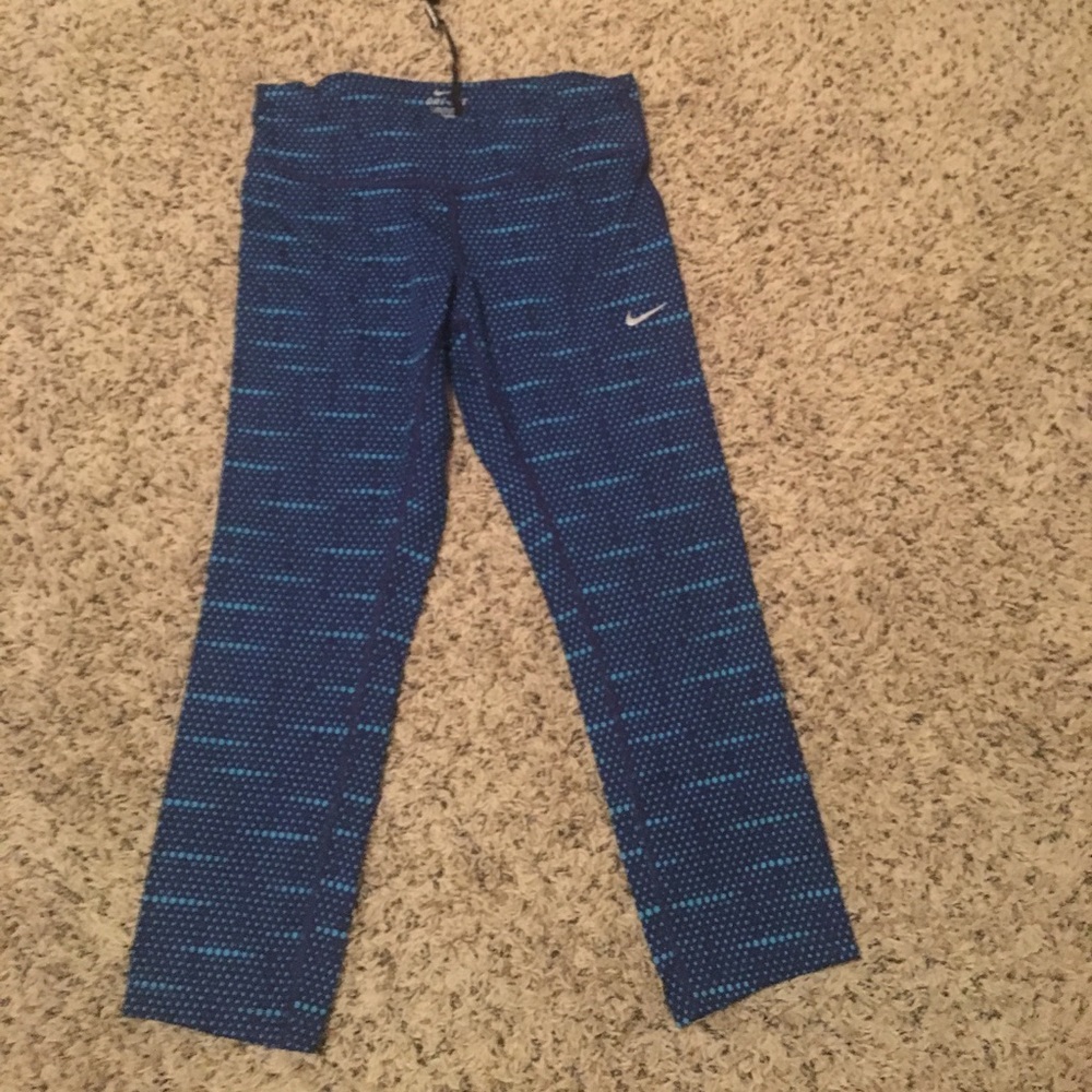 Nike exclipse Capri joggers sz M