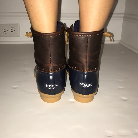 Brand New Sperry Saltwater Duck Boots - Picture 3 of 4