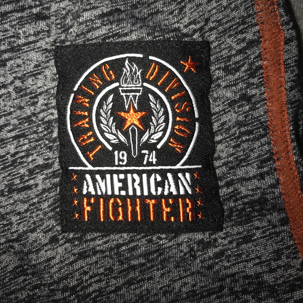 American Fighter tank top never worn - Picture 3 of 4