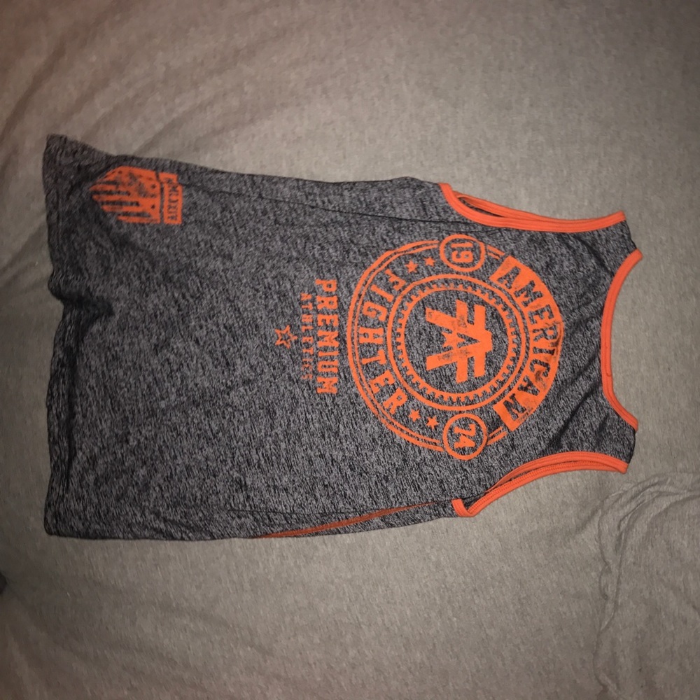 American Fighter tank top never worn - Picture 4 of 4