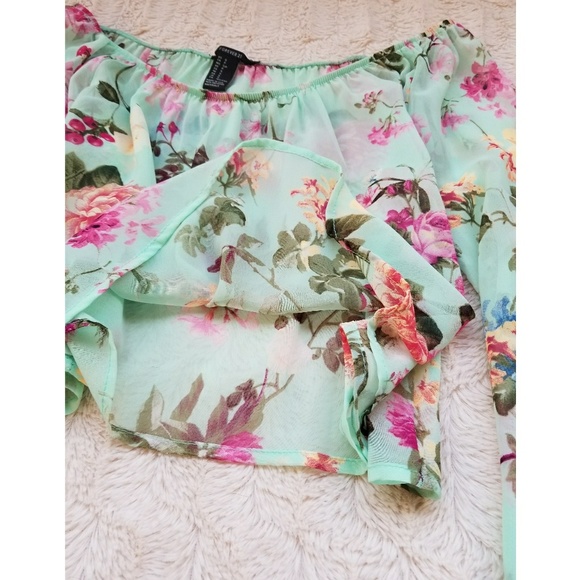 floral crop top - Picture 3 of 8