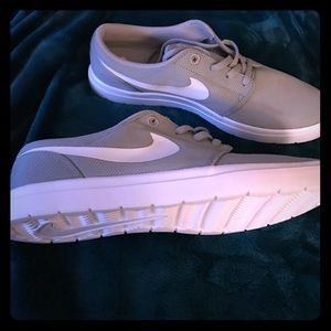 Nike shoes