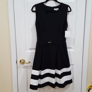 HOST PICK😍 Calvin Klein colorblocked belted dress