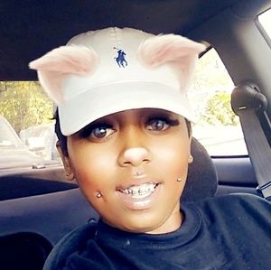 Meet your Posher, Iesha