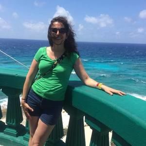 Meet your Posher, Leena