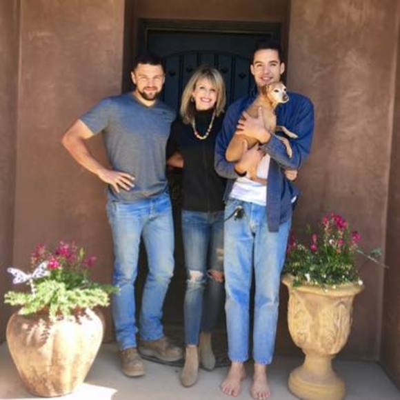 Meet your Posher, Tiffany - Picture 1 of 1