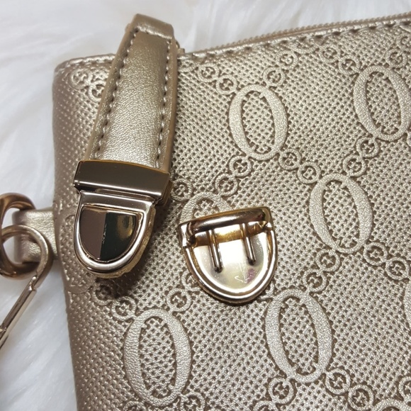 Lancome gold wristlet - Picture 5 of 7