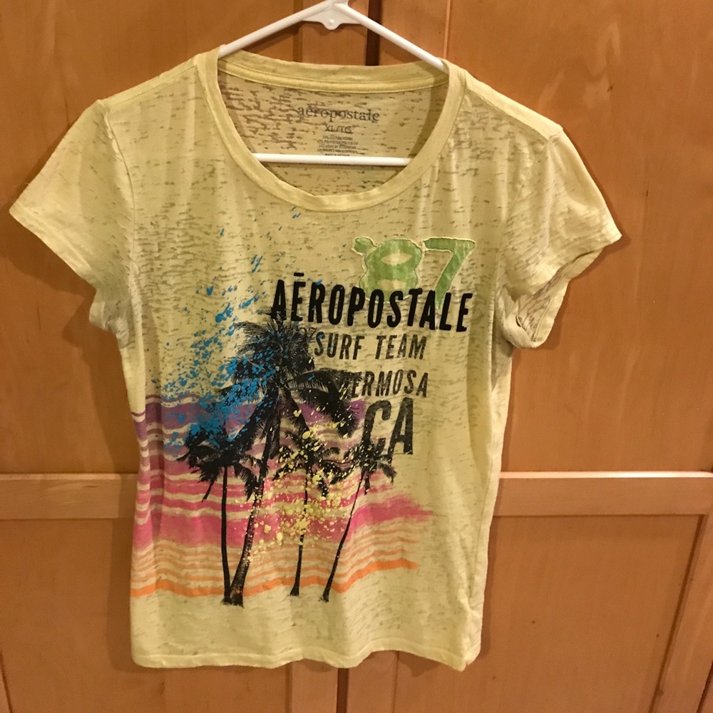 Aeropostale X/L yellow tshirt.