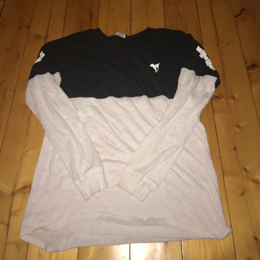 Pink crew neck shirt