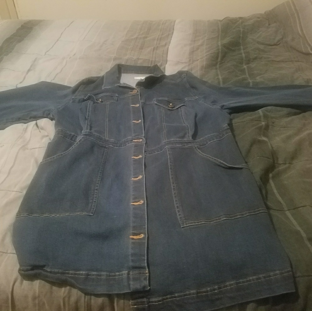 Woman 3x clothes have about 30 pieces