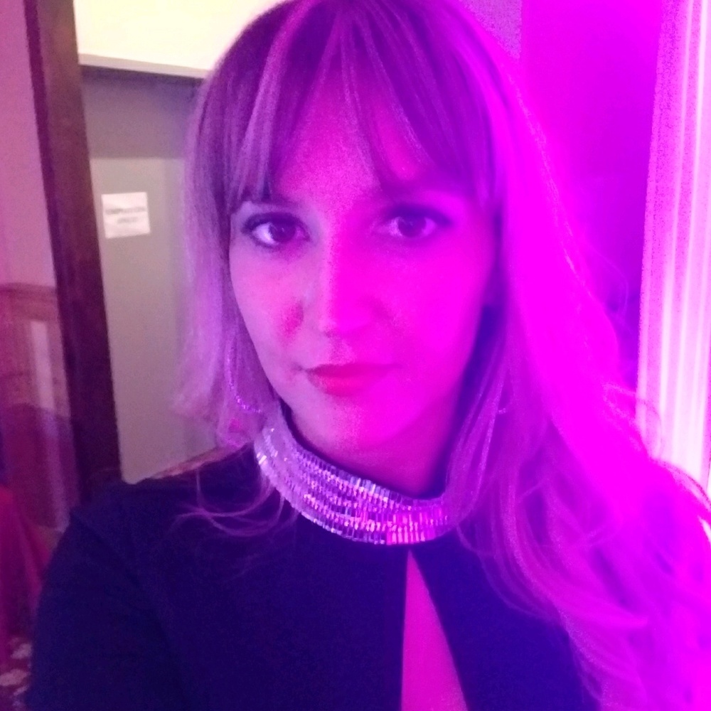 Meet your Posher, Maria