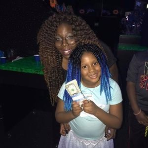 Meet your Posher, Nicole