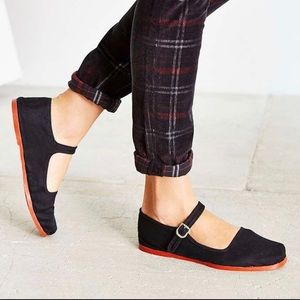 Black Mary Janes~ URBAN OUTFITTERS