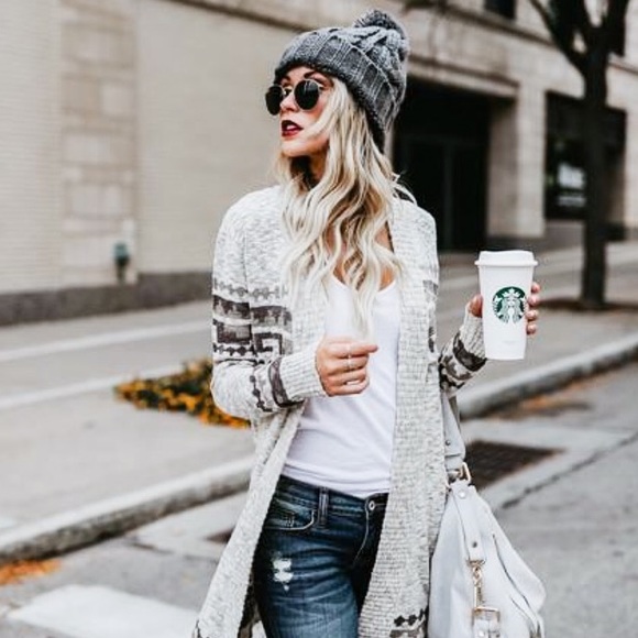 Grey Cable Knit Beanie Hat - Picture 2 of 2