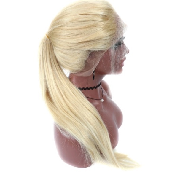 Full lace blonde wig main image 6