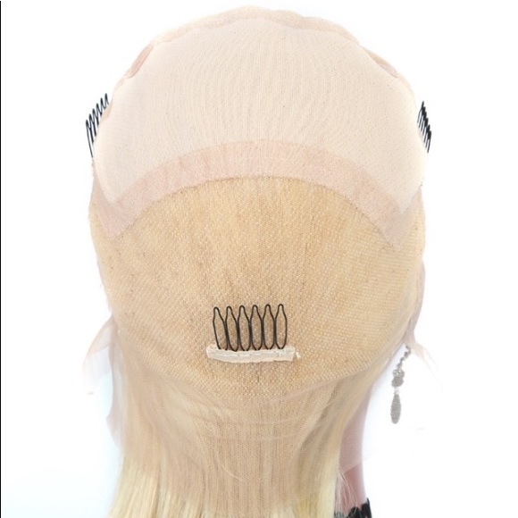 Full lace blonde wig main image 5