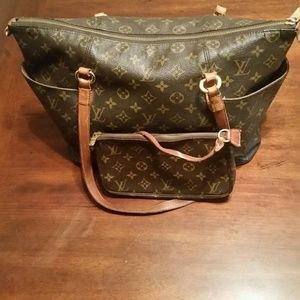 Louis Vuitton 100% authentic