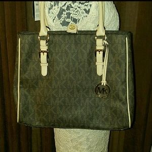 Michael Kors tote