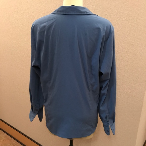 Blue button down shirt - Picture 2 of 3